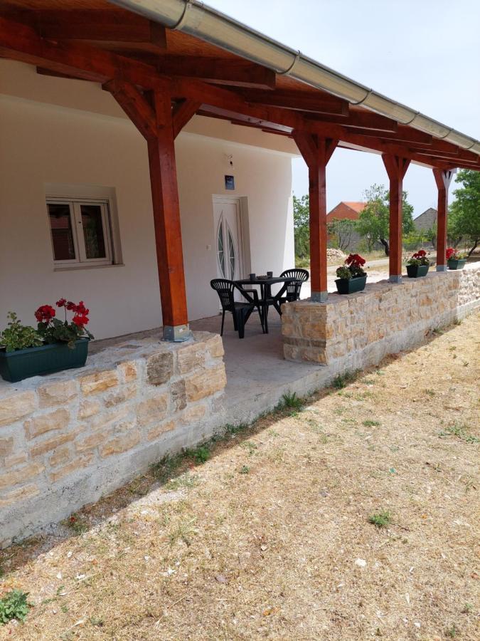 Apartmani Dejan Skradin Buitenkant foto