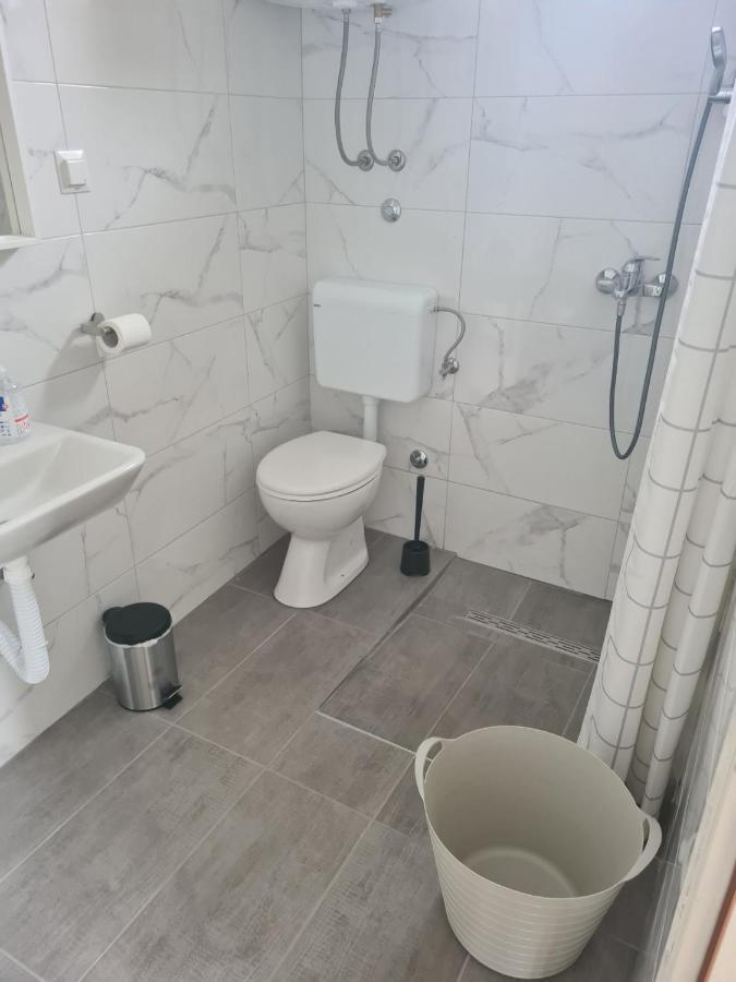 Apartmani Dejan Skradin Buitenkant foto