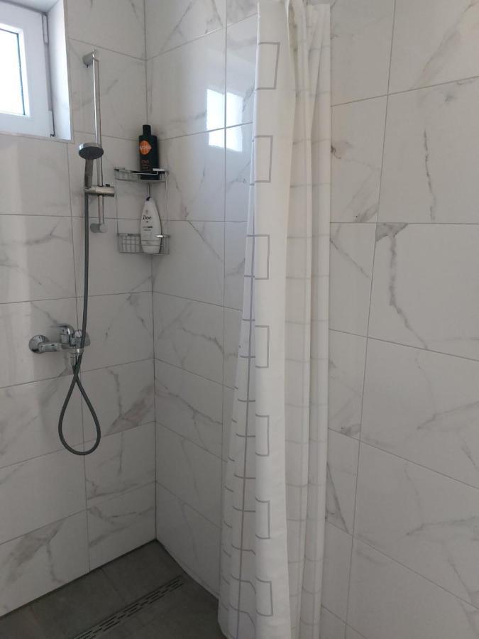 Apartmani Dejan Skradin Buitenkant foto